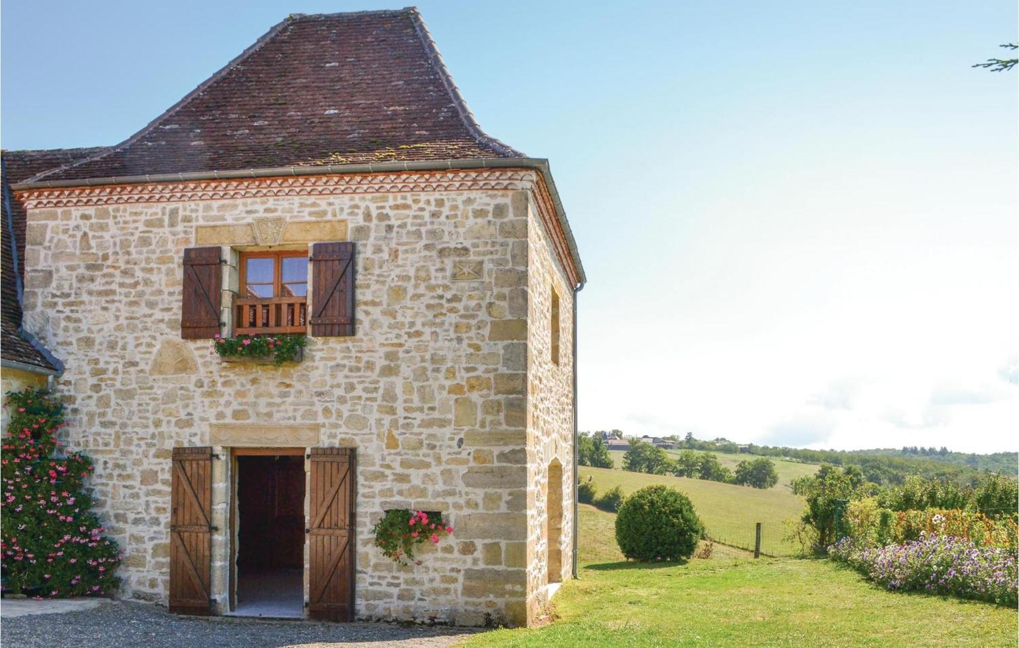 3 Bedroom Gorgeous Home In La-Chapelle-Saint-Jean La Chapelle-Saint-Jean Exterior photo